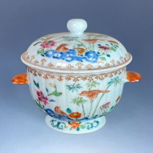 C18th Chinese Export Porcelain Bowl & Cover.