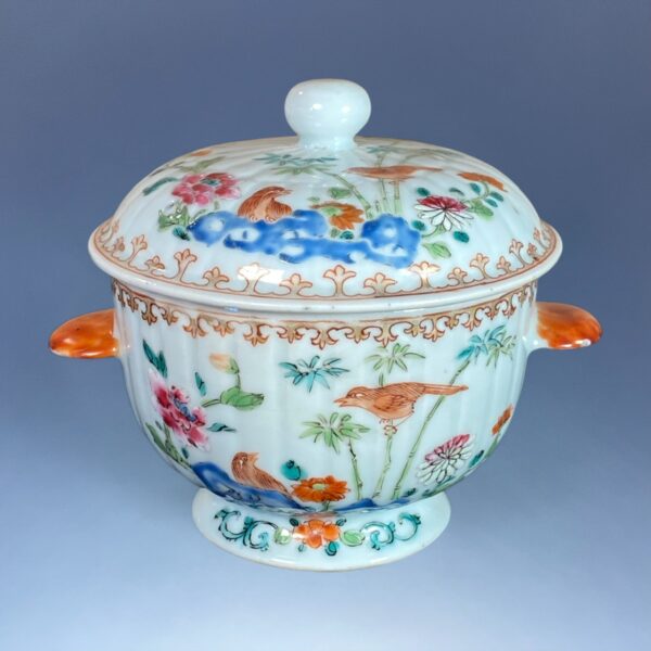 C18th Chinese Export Porcelain Bowl & Cover.