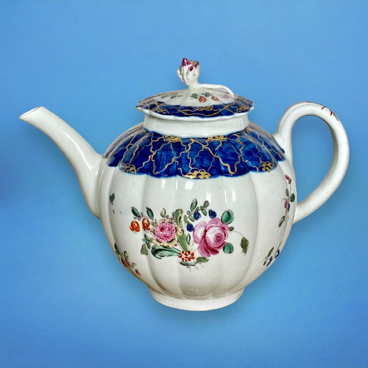 C18th Liverpool Porcelain Teapot & Cover.