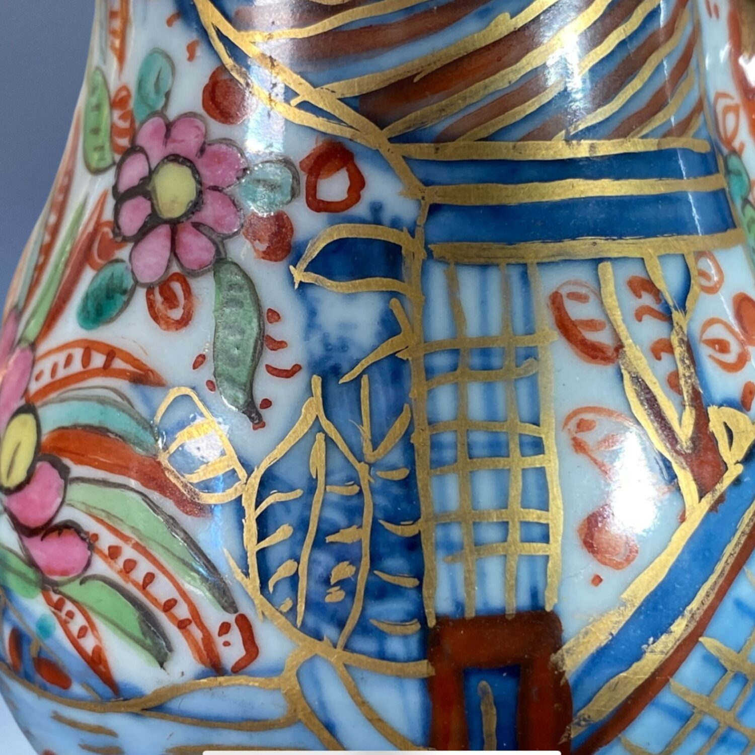 C18th Chinese Export Small Wine Pot With Clobbered Decoration. - Image 7