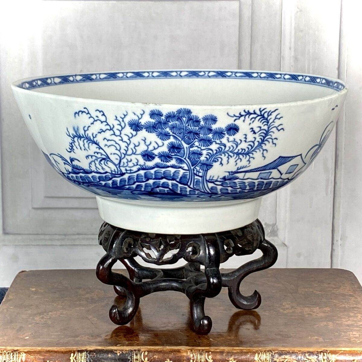 1st Period Worcester Porcelain Blue & White Bowl