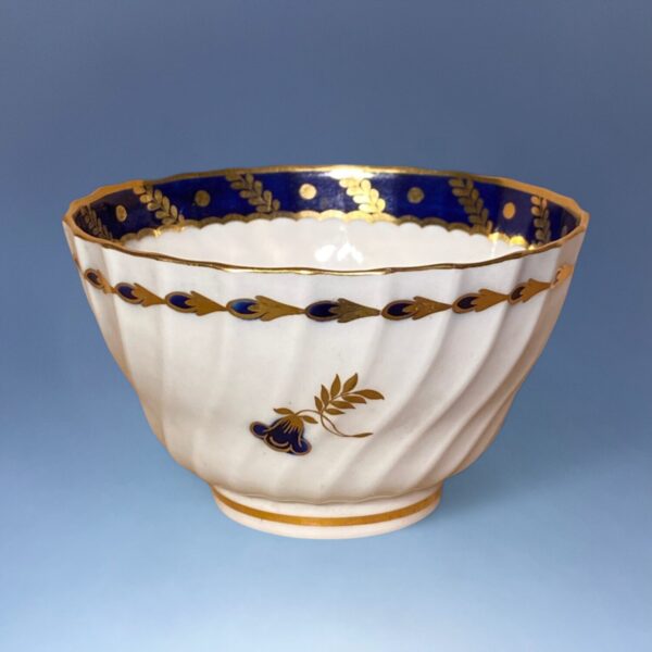 Late C18th Worcester Porcelain Tea Bowl.