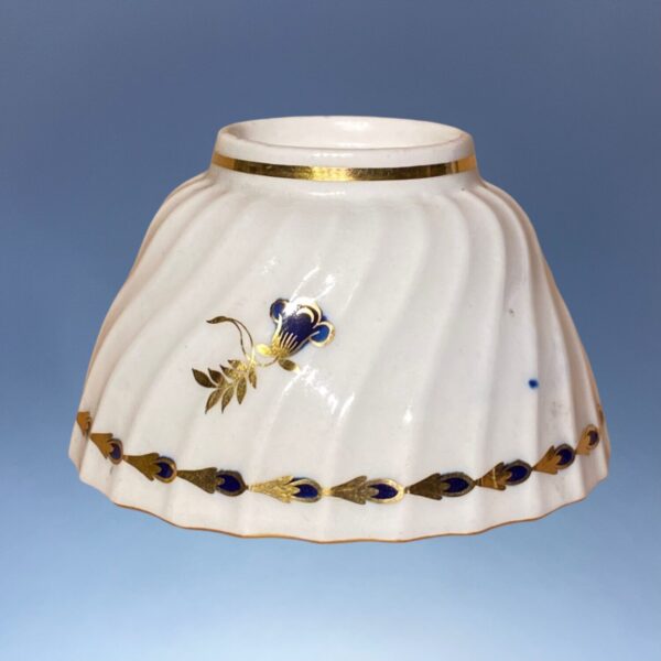 Late C18th Worcester Porcelain Tea Bowl. - Image 3