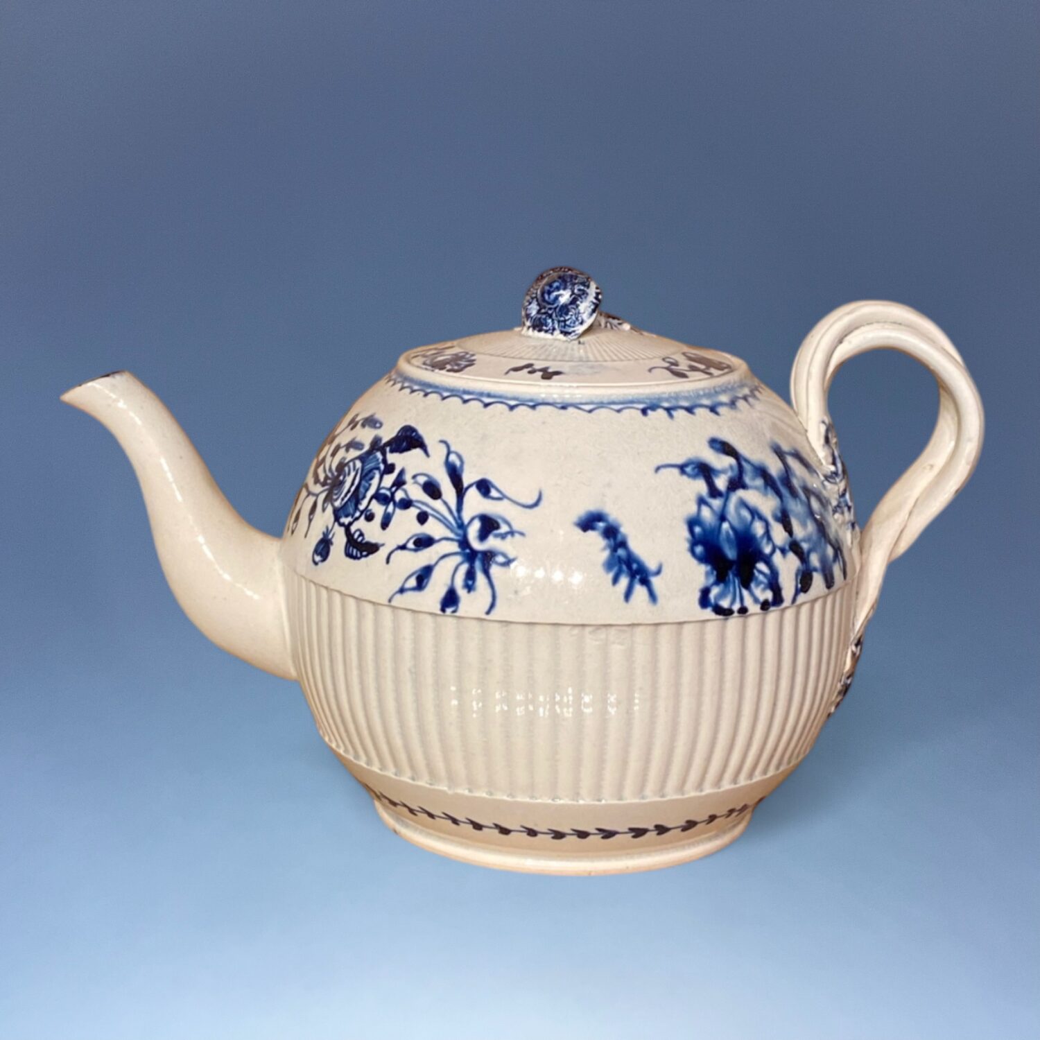 C18th English Pearlware Teapot & cover, c1790