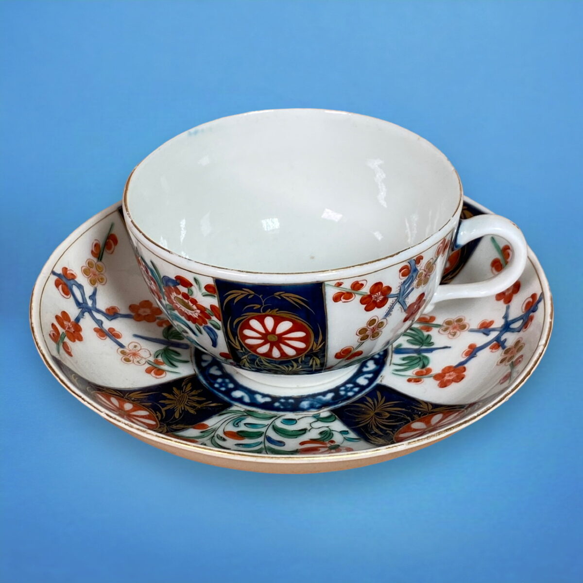 Antique Worcester Porcelain Kakiemon Style Tea Cup & Saucer