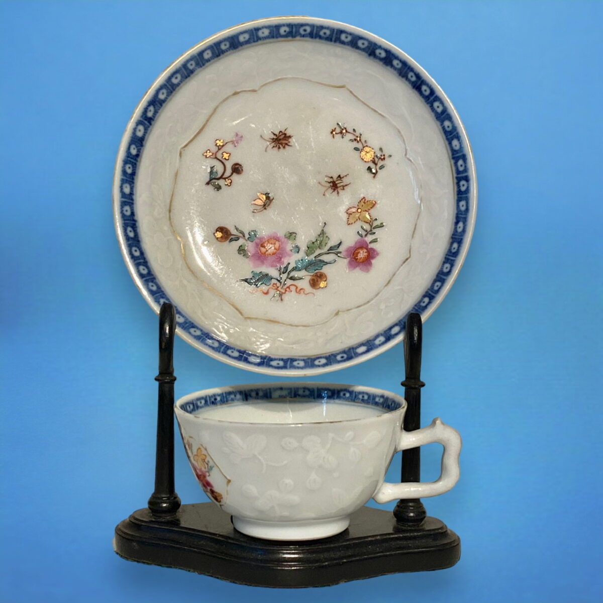18th Century Chinese Export Porcelain Tea Cup & Saucer.