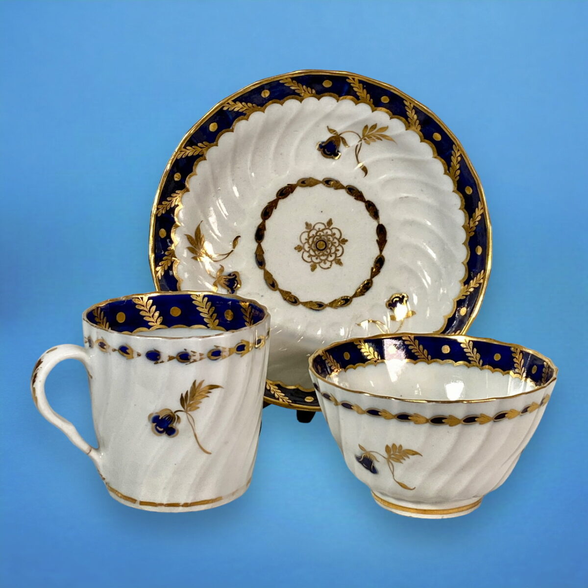 Late C18th Worcester Porcelain Trio (b)