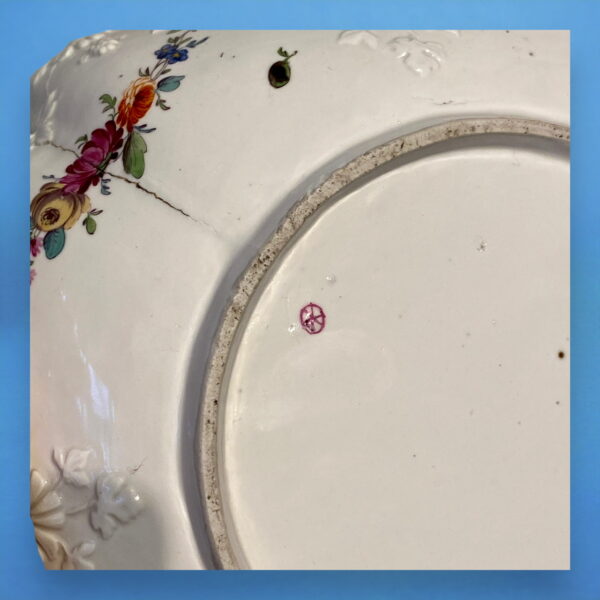 C18th Höchst Porcelain Salad Bowl. - Image 3