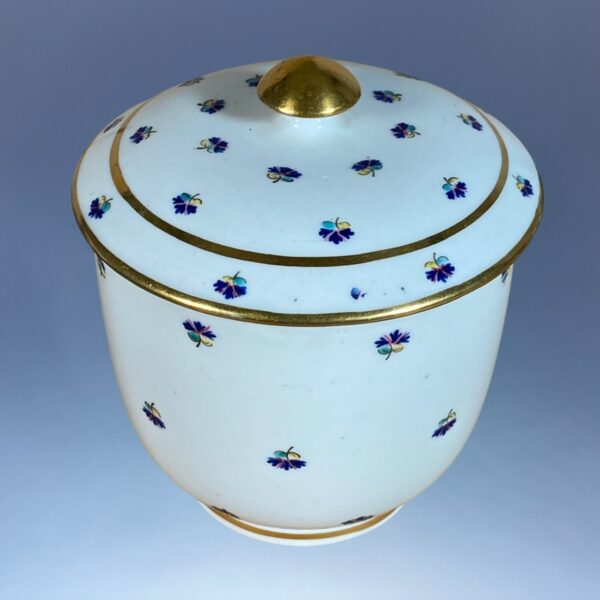 C18th Caughley Porcelain Sucrier and Cover - Image 2