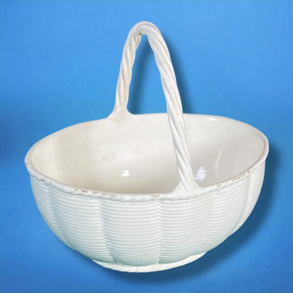 Wedgwood Creamware Egg Basket & Stand - Image 5