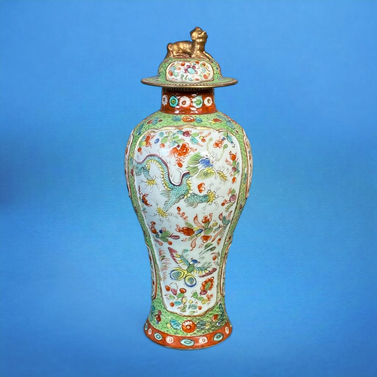 Chinese Export ‘Clobbered’ Vase (a)