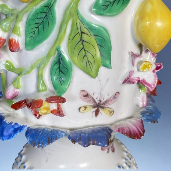 C18th Garniture of Bow Porcelain 'Frill' Vases & Covers. - Image 10
