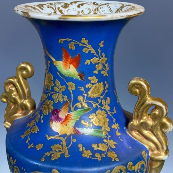 Pair of C19th Palais-Royal Porcelain Vases - Image 7