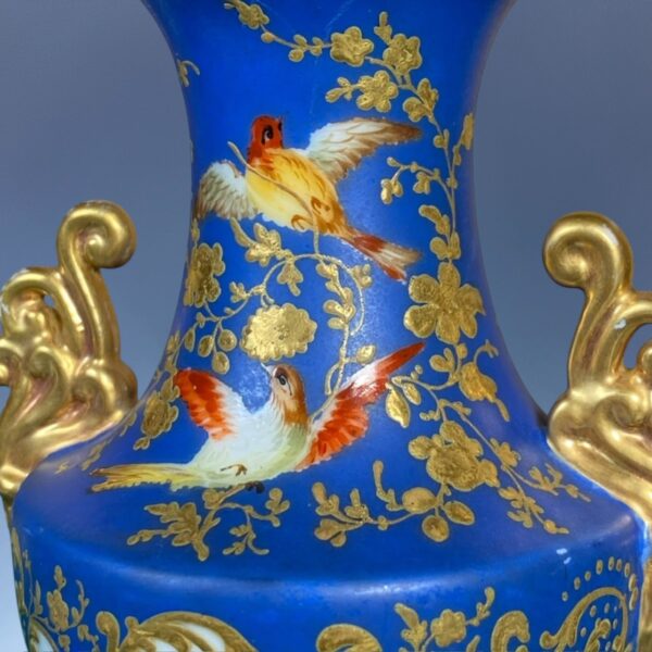 Pair of C19th Palais-Royal Porcelain Vases - Image 10