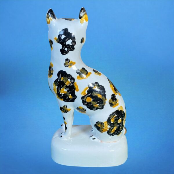 Victorian Staffordshire Large Model of a Cat. - Image 5