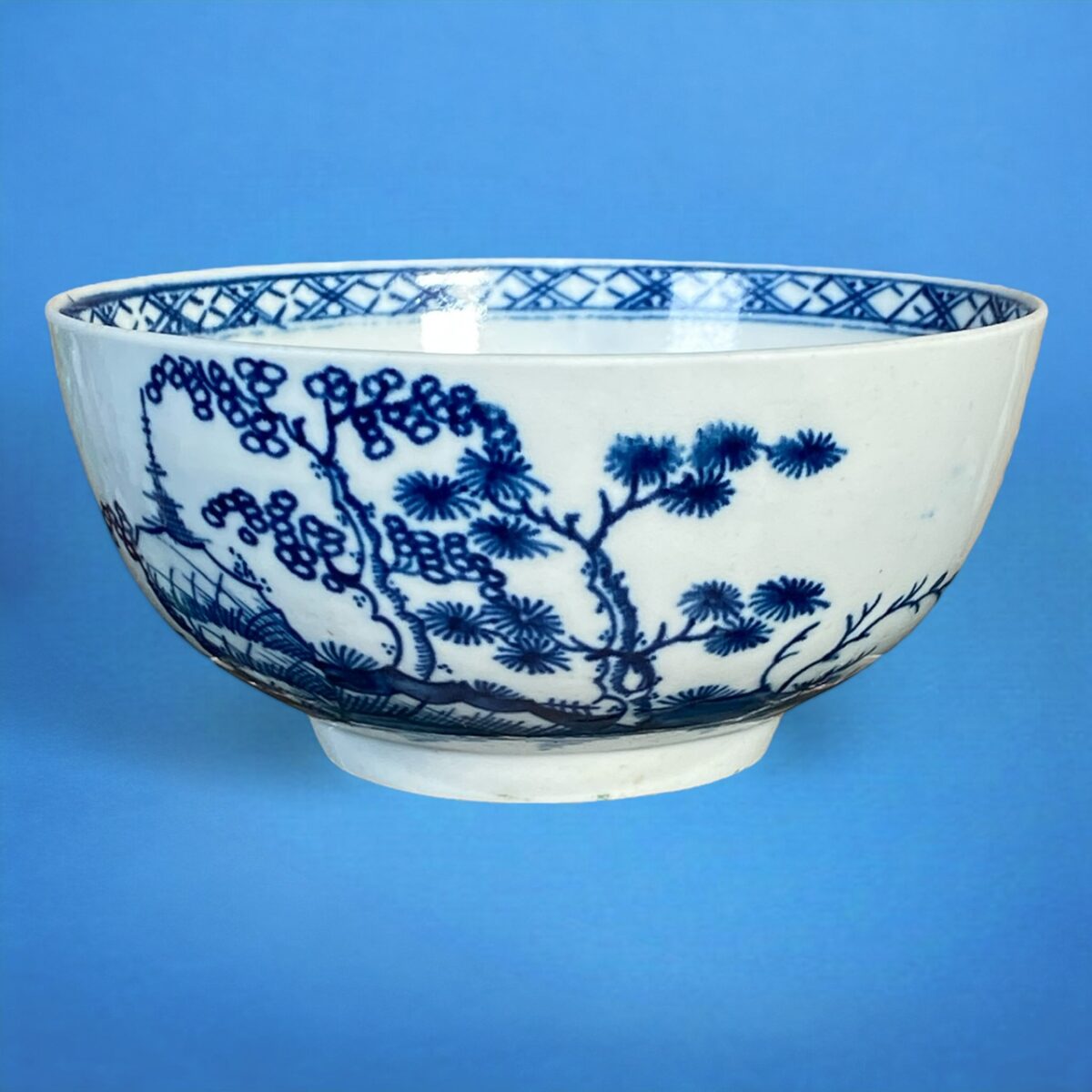 C18th Worcester Porcelain Small Bowl – Blue & White.