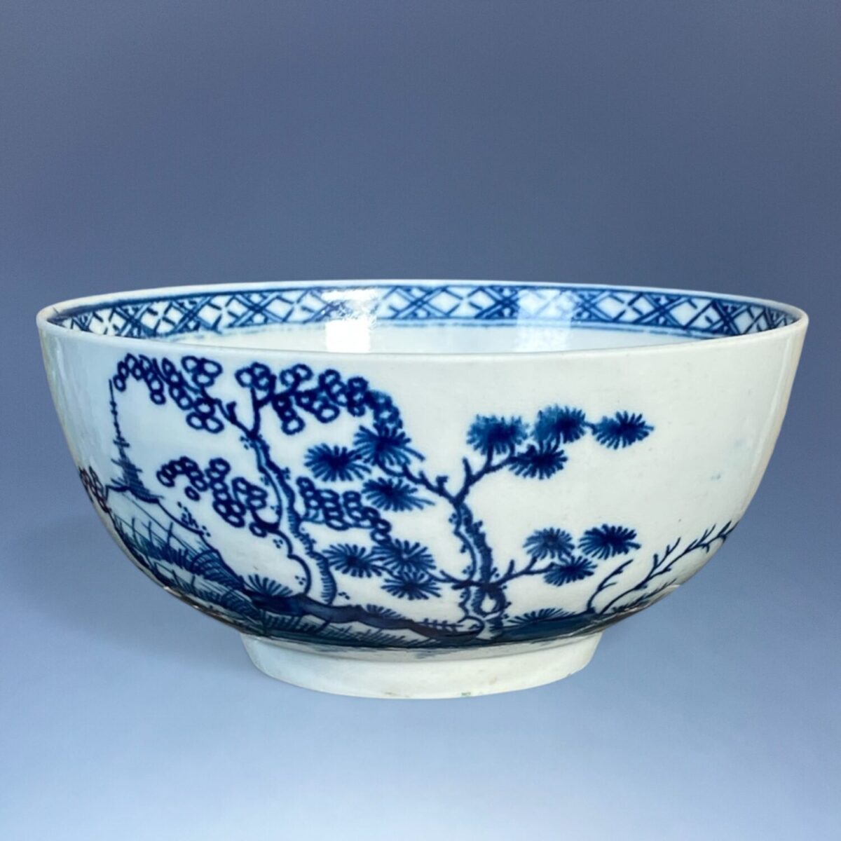 C18th Worcester Porcelain Small Bowl – Blue & White.