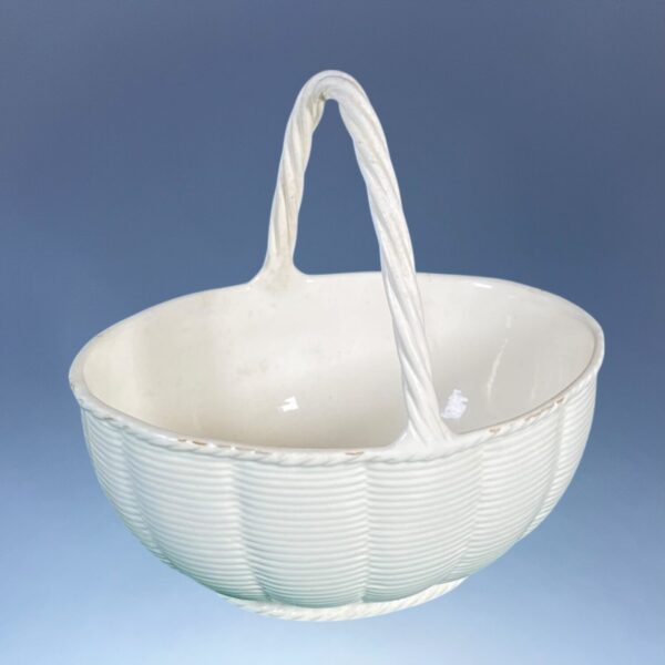Wedgwood Creamware Egg Basket & Stand - Image 5