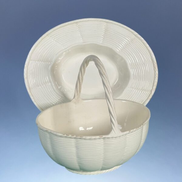 Wedgwood Creamware Egg Basket & Stand - Image 6
