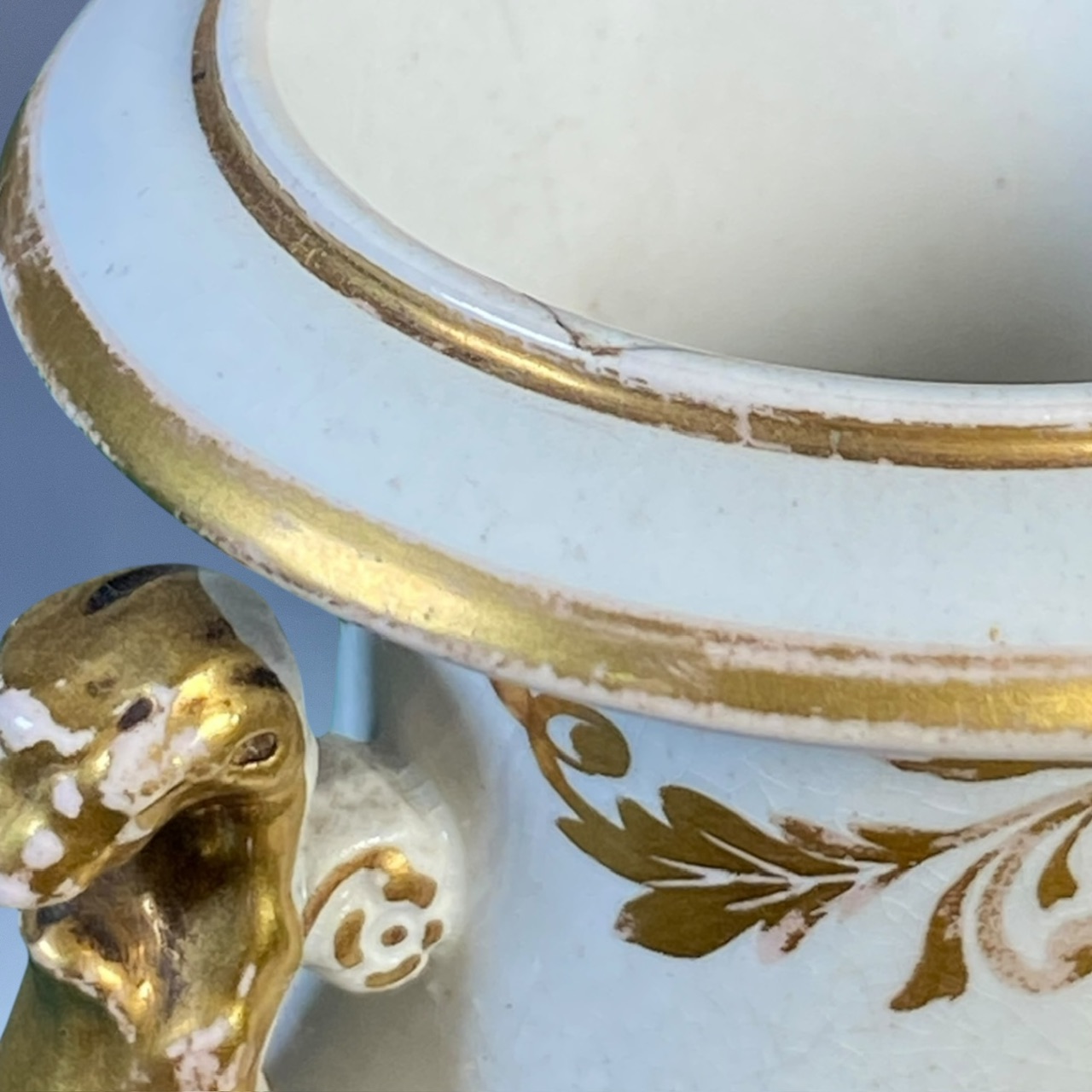 (Clearance) English Pottery vase With Country House Scenes. - Image 3