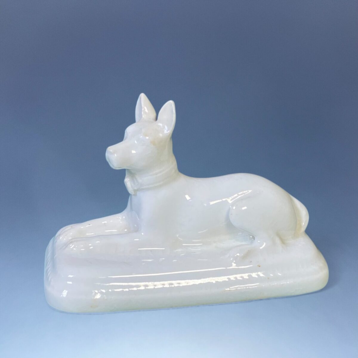 Grainger Worcester Porcelain Model of a Dog.