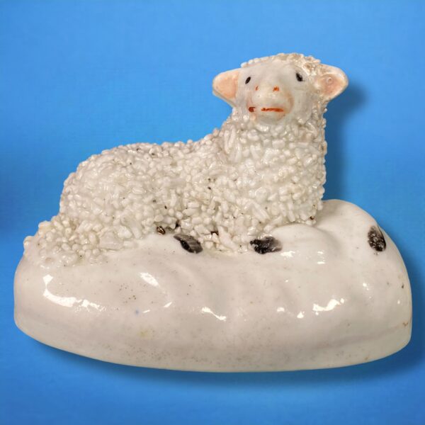 (Clearance) Pair of Miniature Staffordshire Sheep. - Image 5