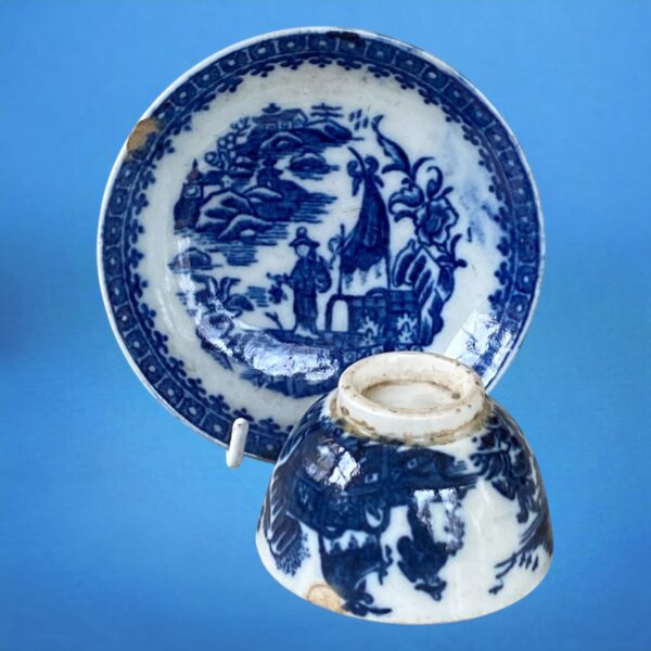 (Clearance) C18th Caughley Porcelain 'Toy' Teabowl & Saucer. - Image 2