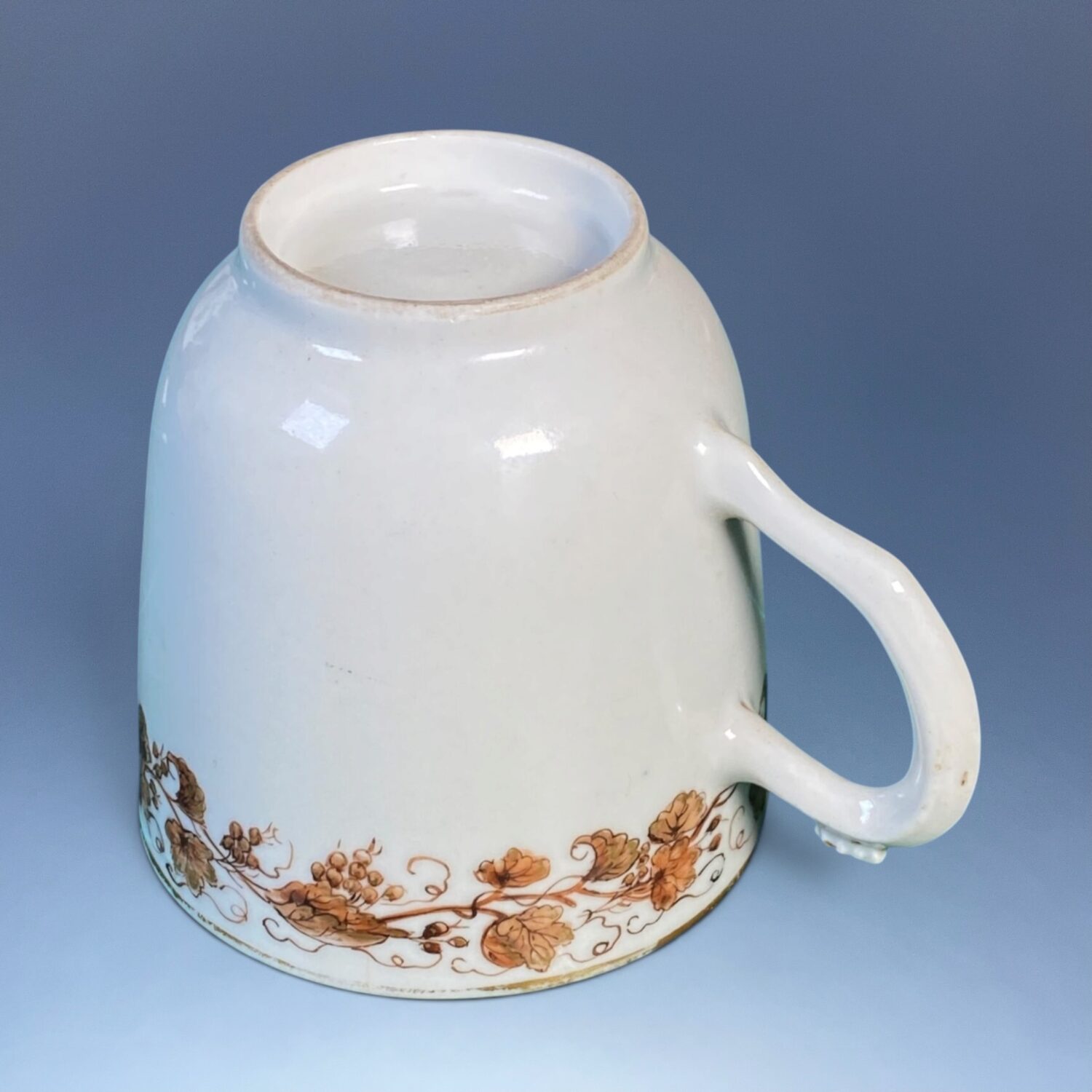(Clearance) Chinese Export Porcelain Coffee Cup - Girl at Window - Image 8