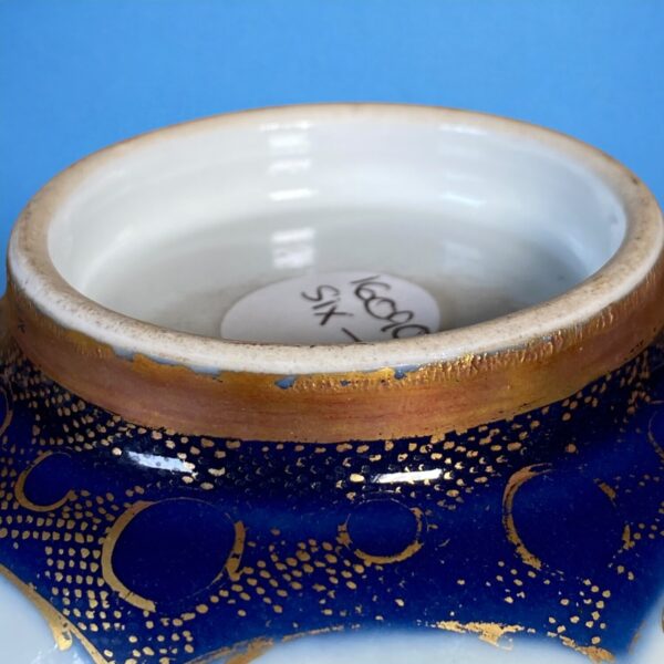 18th Century Chinese Export Porcelain Small Bowl. - Image 5