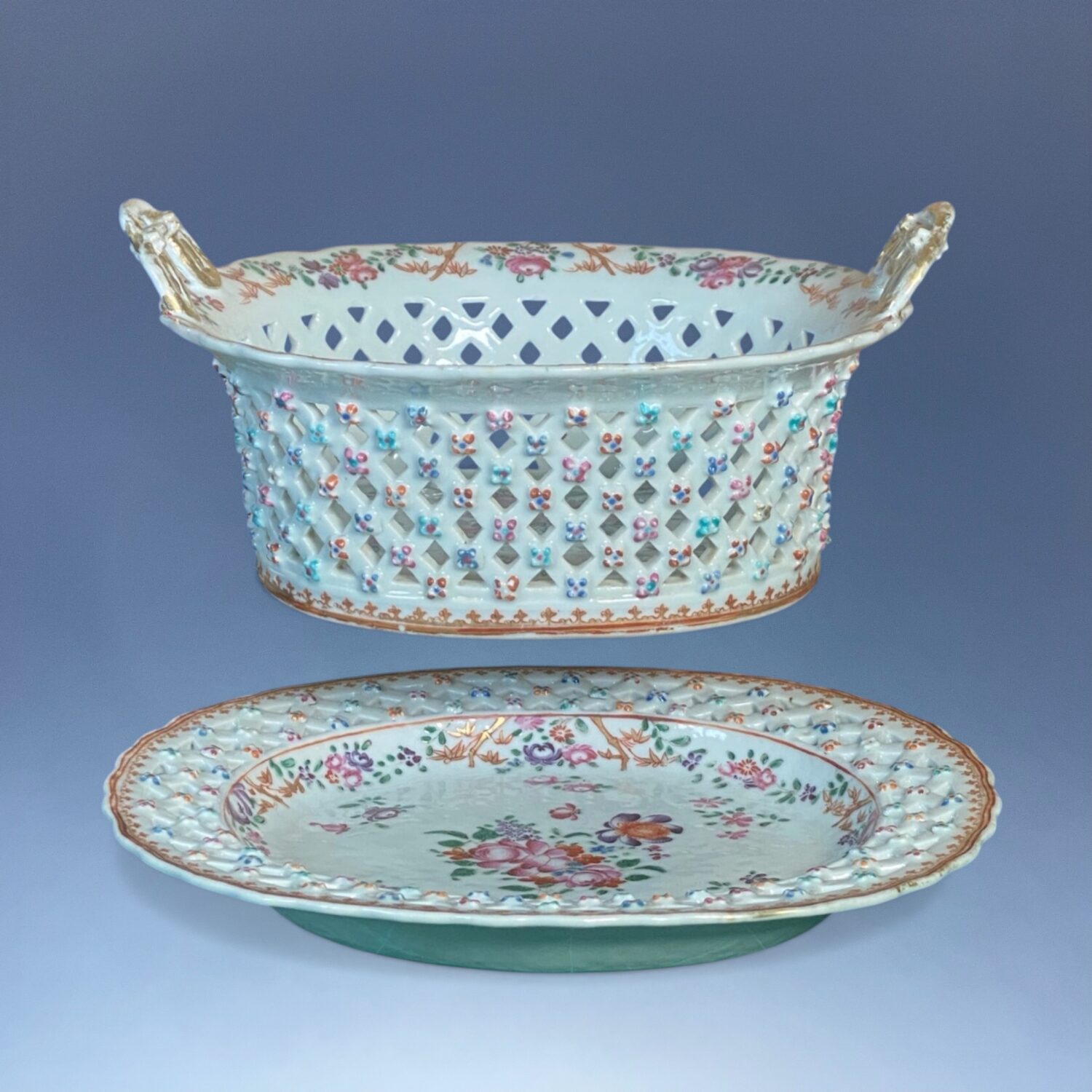 Qianlong - Chinese Export Porcelain Chestnut Basket & Stand. - Image 13