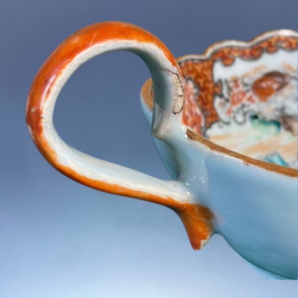 Pair of C18th Chinese Export Porcelain Sauceboats. - Image 8