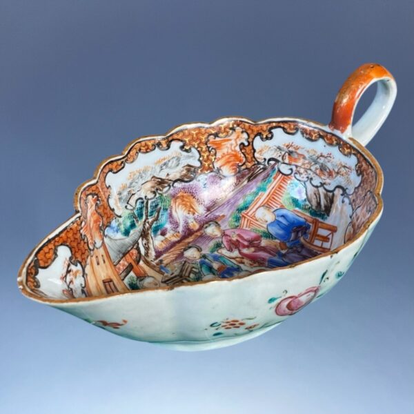 Pair of C18th Chinese Export Porcelain Sauceboats. - Image 7