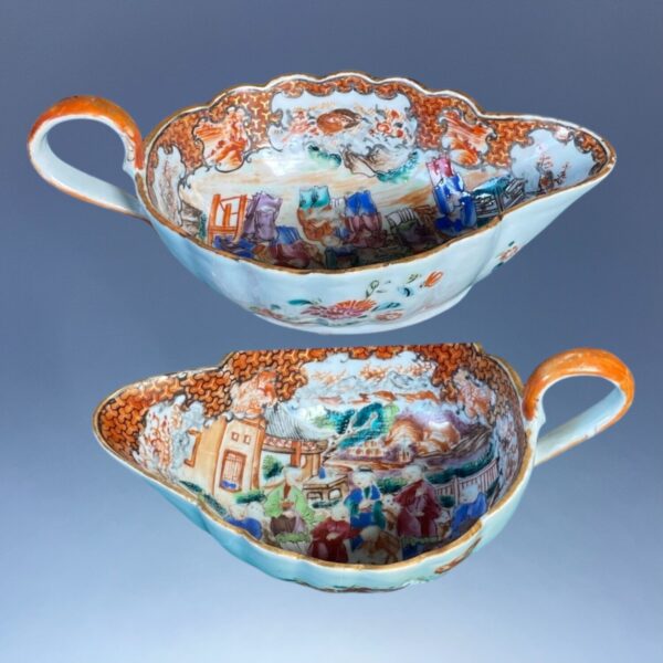 Pair of C18th Chinese Export Porcelain Sauceboats. - Image 6