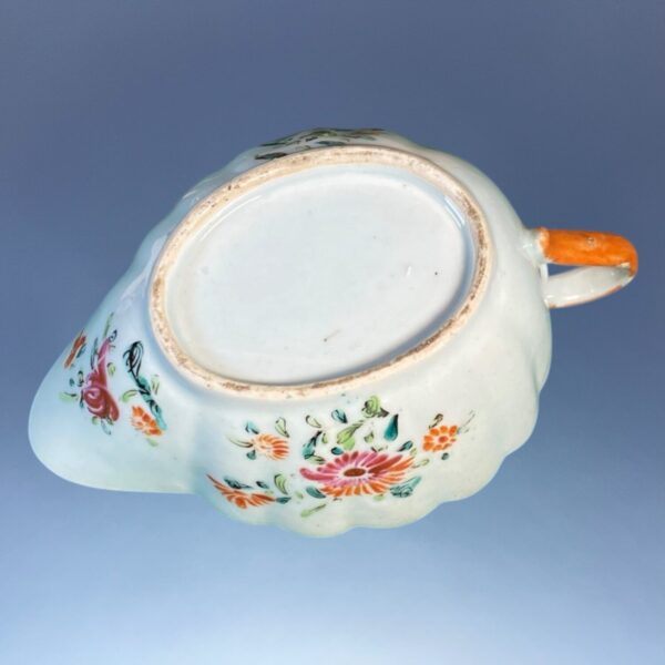 Pair of C18th Chinese Export Porcelain Sauceboats. - Image 10