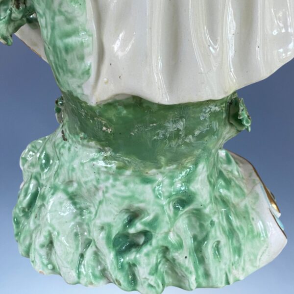 (Clearance) C18th Derby Figure of a Lady with Basket of Eggs - for restoration. - Image 4