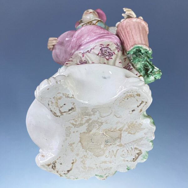 (Clearance) C18th Derby Figure of a Lady with Basket of Eggs - for restoration. - Image 2