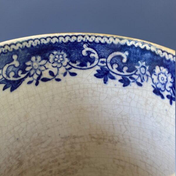Staffordshire Blue & White ‘1 Pint’ Royal Arms Mug - Image 9