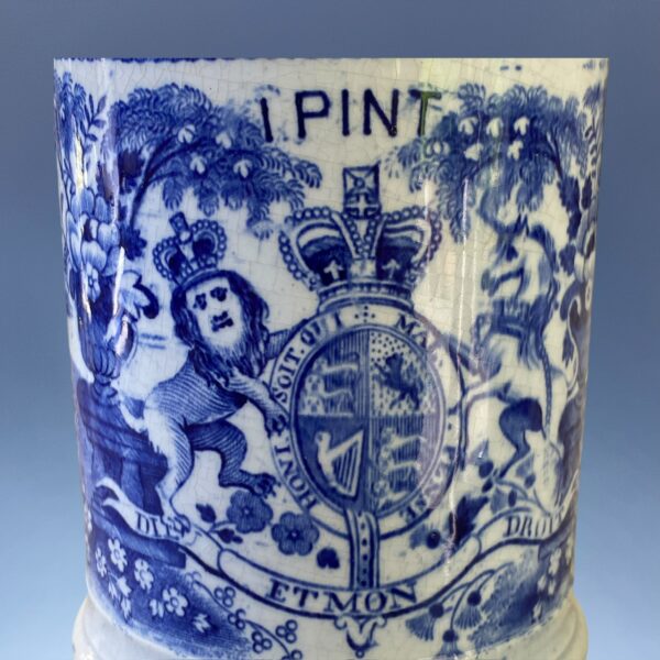 Staffordshire Blue & White ‘1 Pint’ Royal Arms Mug - Image 4