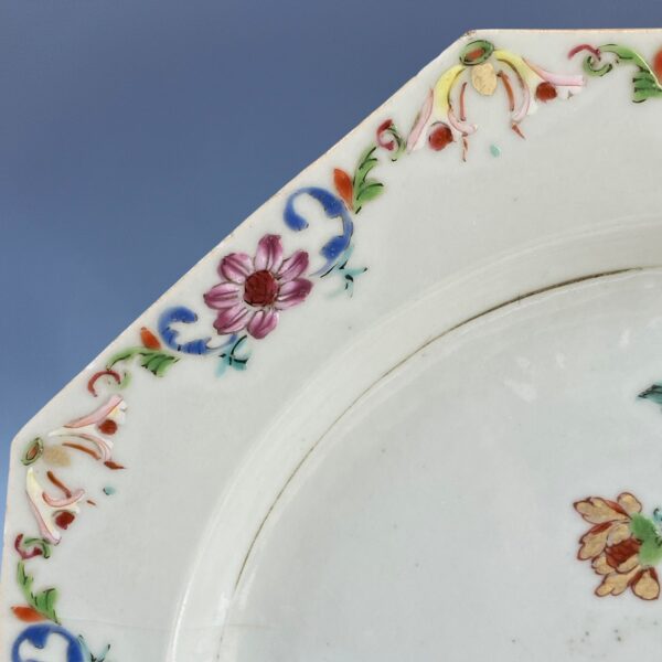 Chinese Export ‘Famille Rose’ Octagonal Plate - Peacock Pattern (b) - Image 3