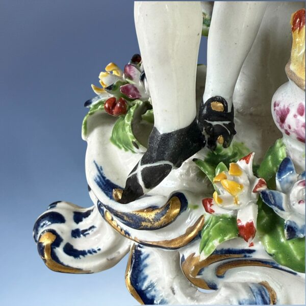C18th Bow Figure - Adolescent Season - WINTER - Image 10