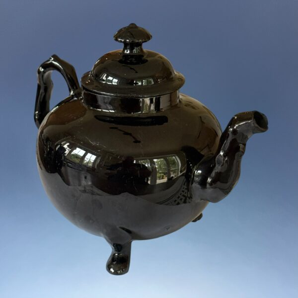 C18th Jackfield Pottery Small Teapot and Cover - Image 11