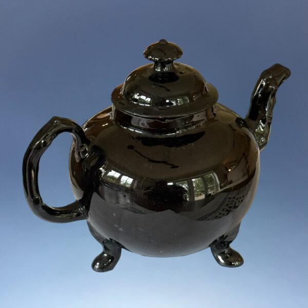 C18th Jackfield Pottery Small Teapot and Cover - Image 9