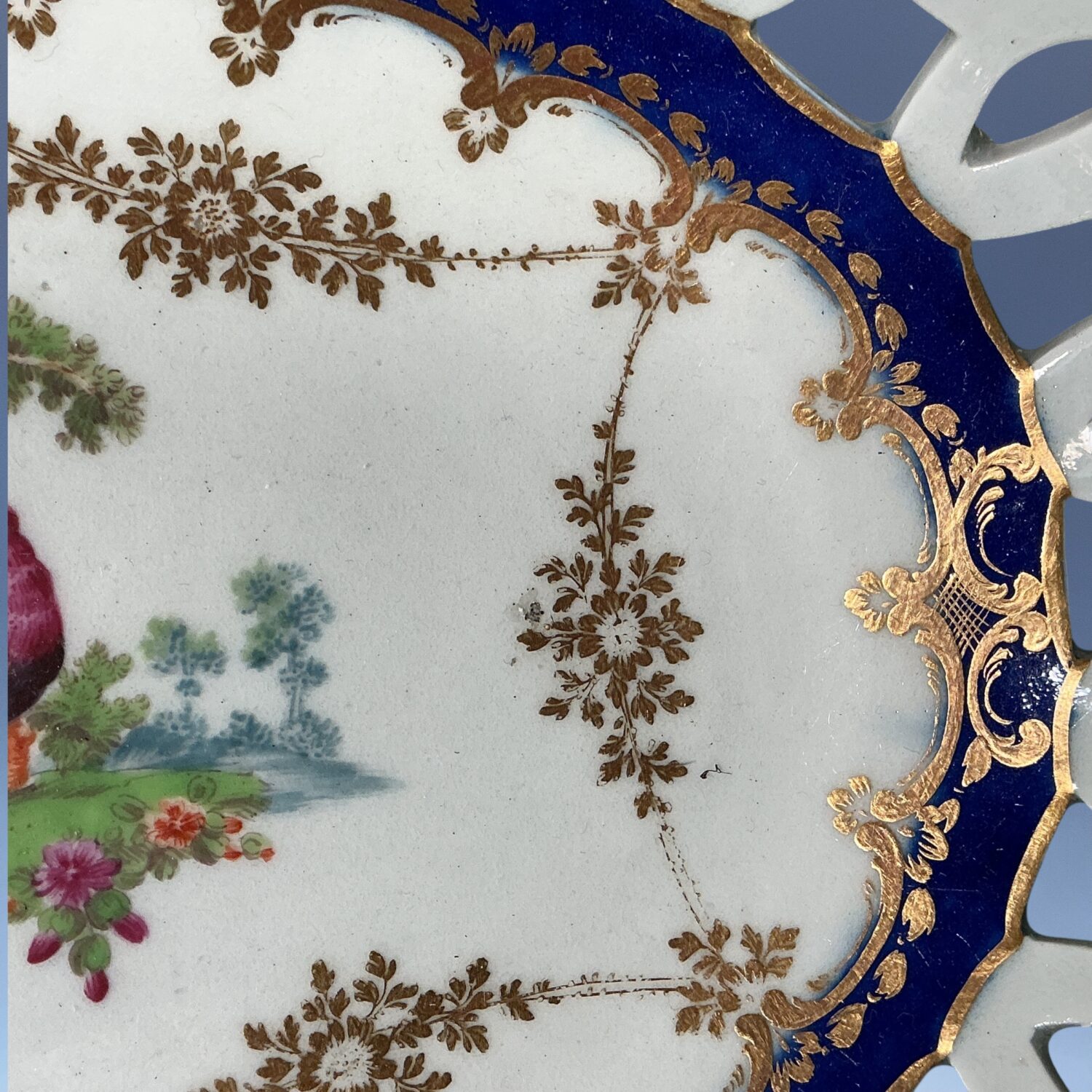 C18th Worcester Porcelain Oval basket - Image 3