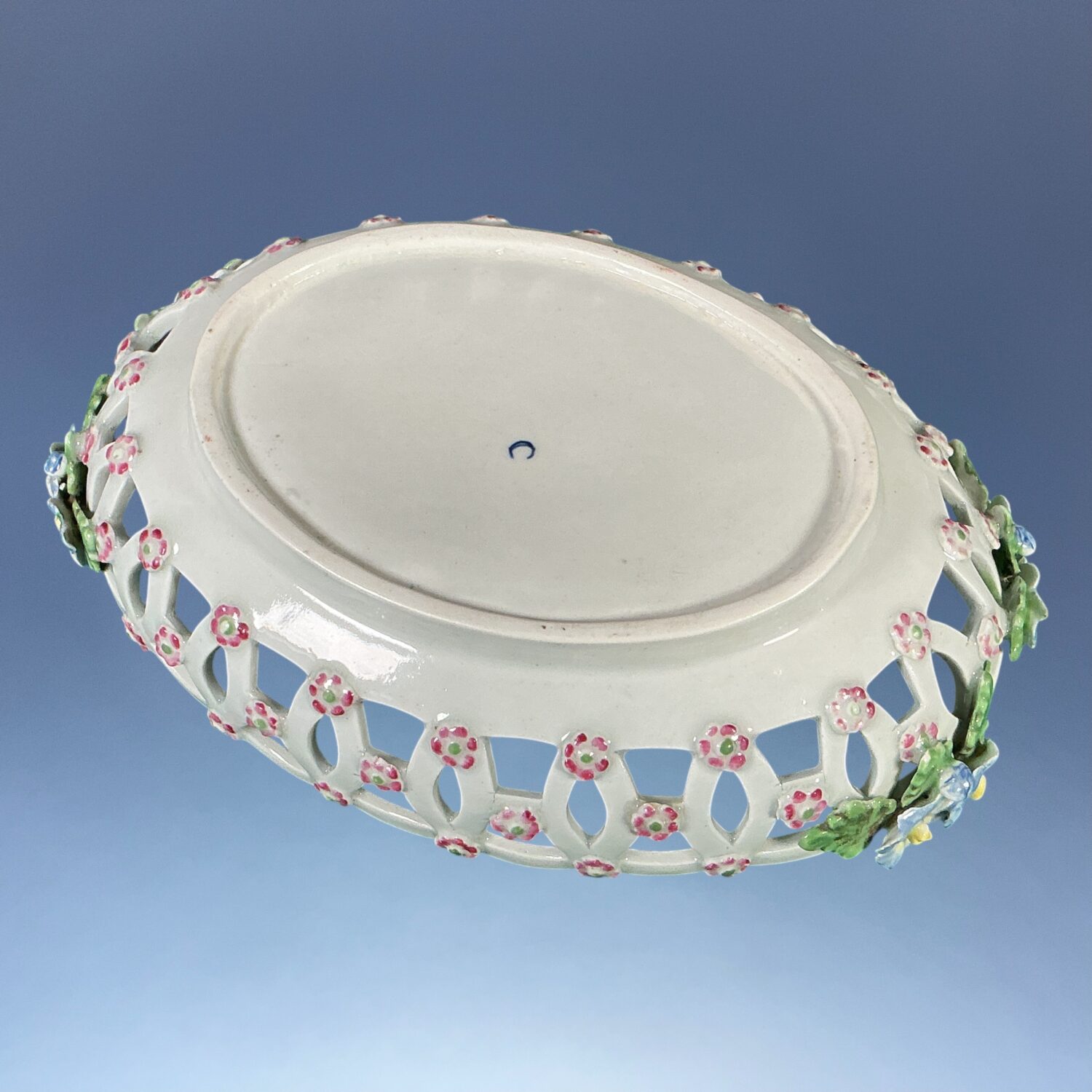 C18th Worcester Porcelain Oval basket - Image 7
