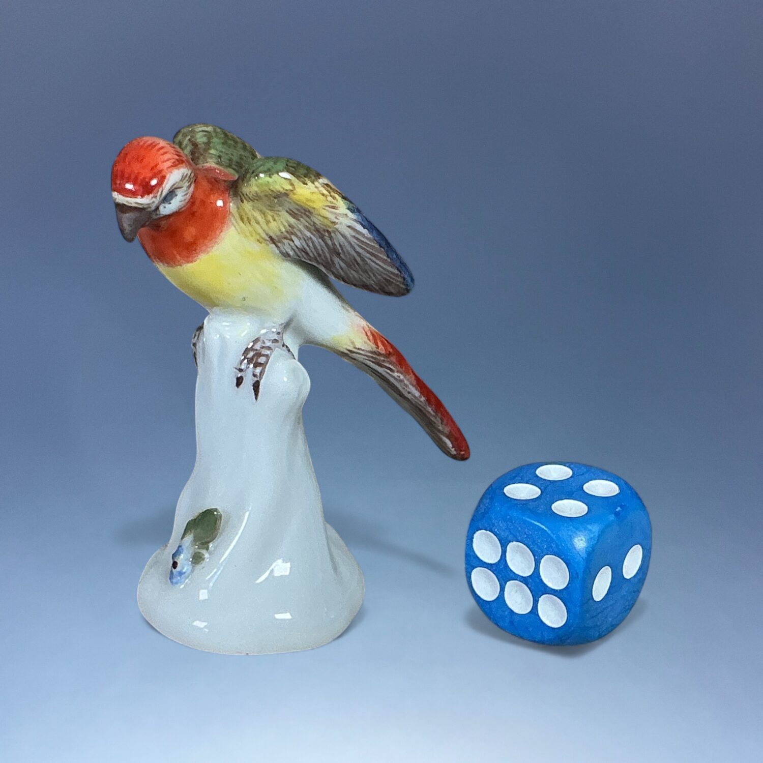 Meissen Porcelain Miniature - Parrot (blfwr)