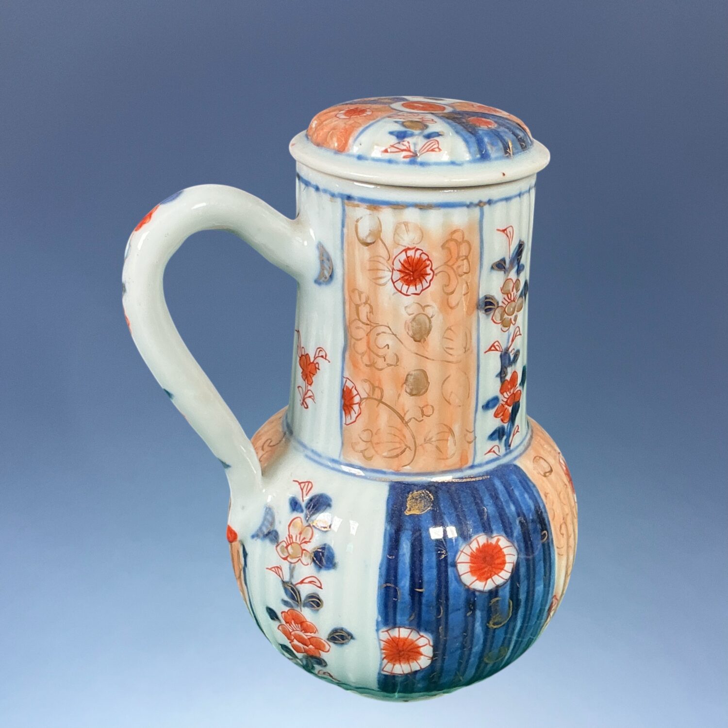 C18th Chinese Export 'Imari' Chocolate Pot & Cover. - Image 2