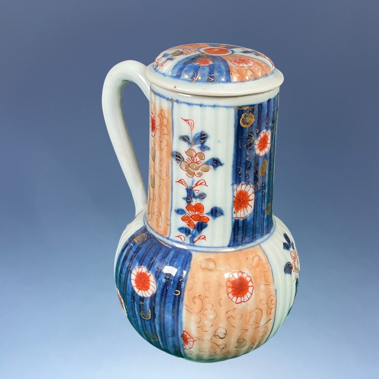 C18th Chinese Export 'Imari' Chocolate Pot & Cover. - Image 7
