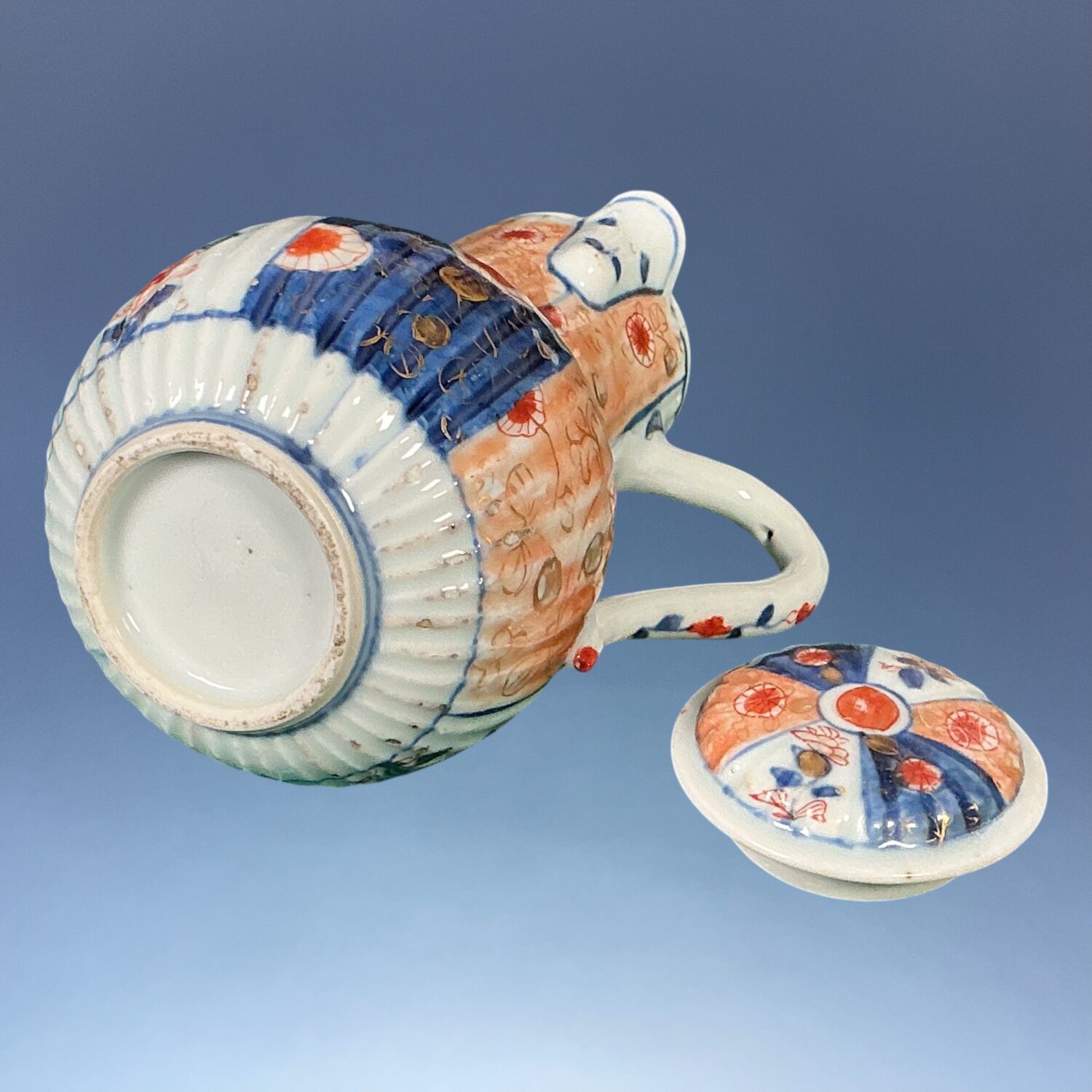C18th Chinese Export 'Imari' Chocolate Pot & Cover. - Image 9