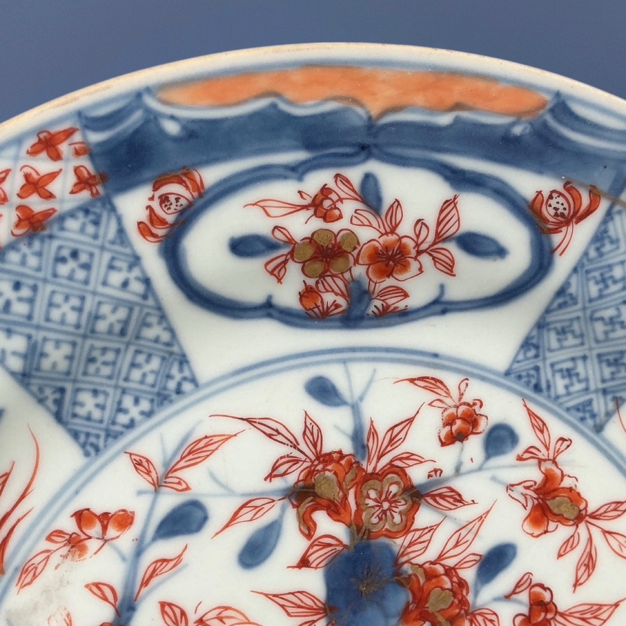 C18th Chinese Imari Plate - circa 1730-40 - Image 7