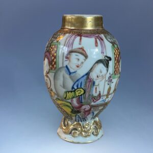 C18th Chinese Export Porcelain Tea Caddy